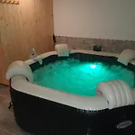 Sziklaszirt - Wellness Vendeghaz *