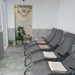 Sziklaszirt - Wellness Vendeghaz * Salgótarján