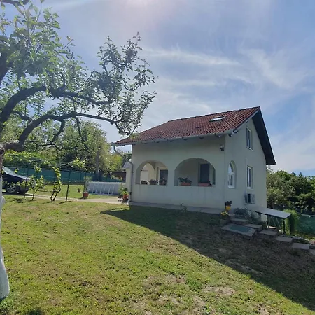 Sziklaszirt - Wellness Vendeghaz Salgótarján