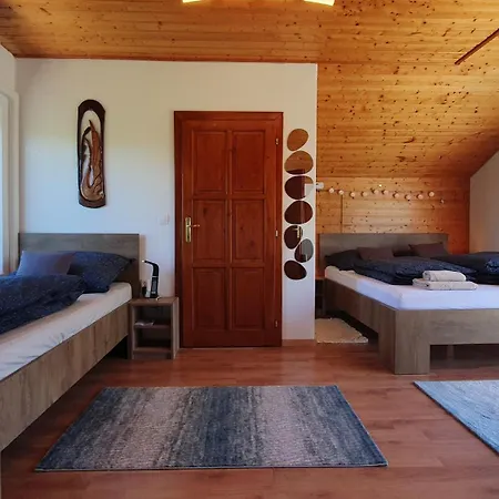 Sziklaszirt - Wellness Vendeghaz Ferienhaus