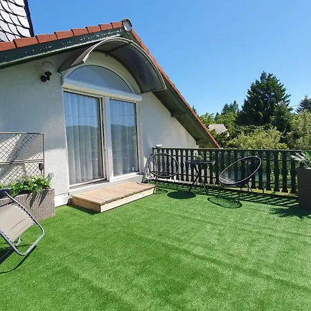 Ferienhaus Sziklaszirt - Wellness Vendeghaz