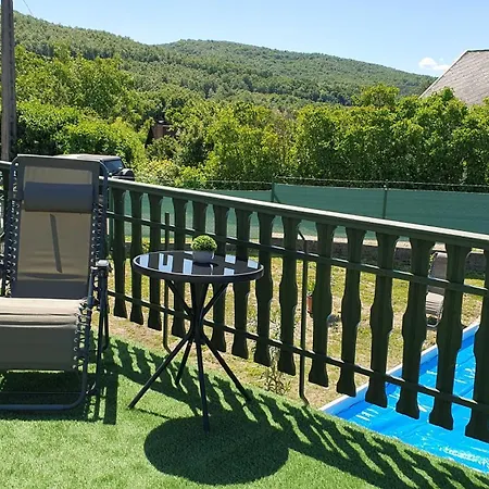 Sziklaszirt - Wellness Vendeghaz Salgótarján