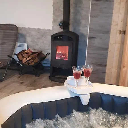 Sziklaszirt - Wellness Vendeghaz Ferienhaus