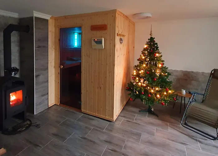 Dom wakacyjny Sziklaszirt - Wellness Vendeghaz *