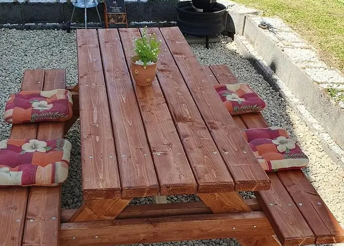 Sziklaszirt - Wellness Vendeghaz *